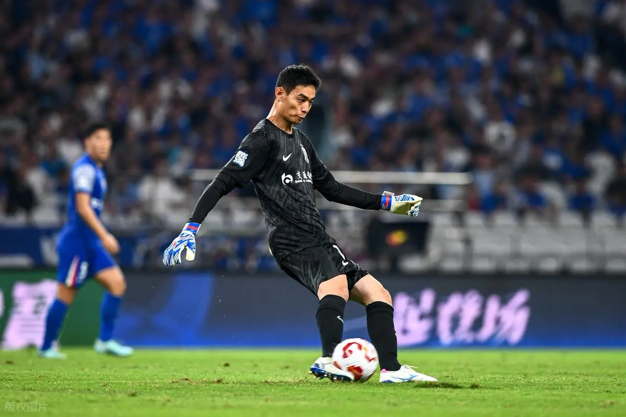 集结日上海申花备战NBA季后赛;战术微调细节曝光;赛场秩序良好;球探报告显示潜力的简单介绍-爱游戏体育下载