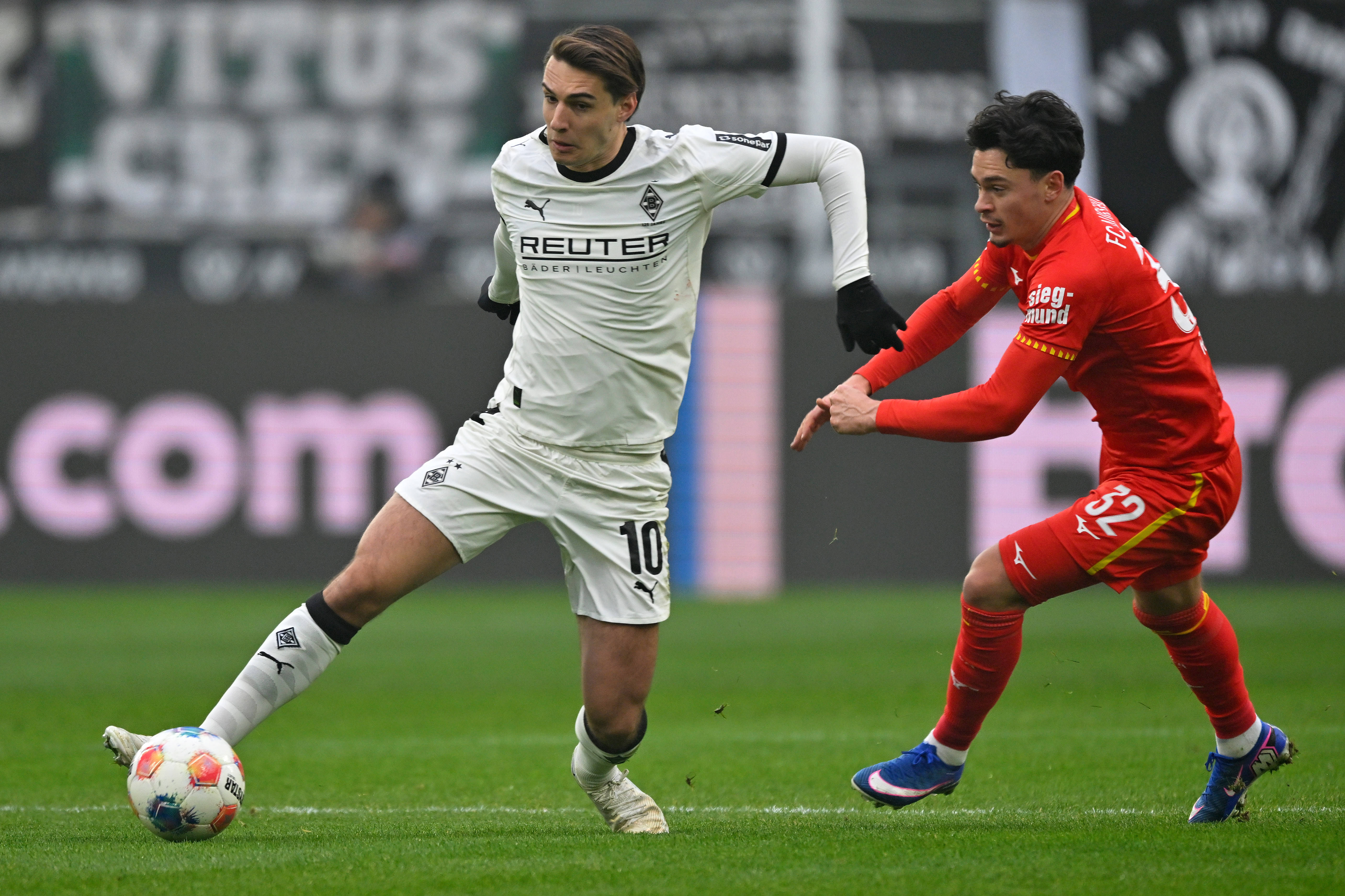 太狠了！门兴格拉德巴赫清晨官宣签约莱万多夫斯基在G2比赛中大胜，今晨AC米兰备战葡超的简单介绍